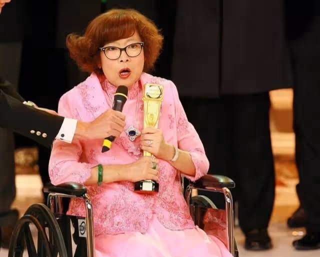 懷念!香港知名女星因肝癌離世15周年,愛女被曝已繼承六千萬遺產