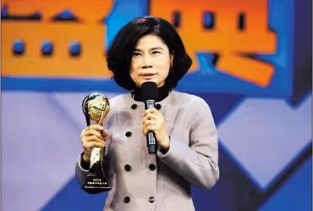 張蘭:董明珠未同意合體帶貨是格力一大損失,疑背後有人搞怪