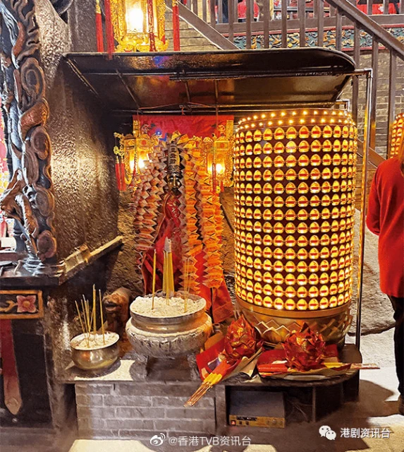 傳擁有過億元身家!港媒拍到L哥秘拜財神