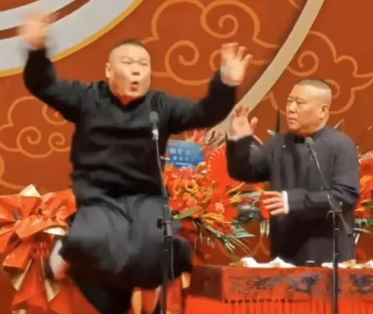 硬剛主流相聲大會,德雲社相聲大會更勝一籌,相聲圈內鬥何時能停