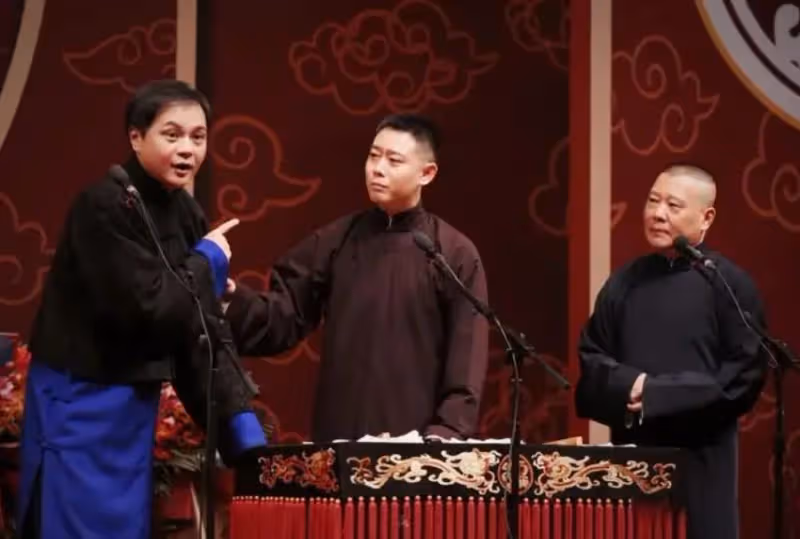 硬剛主流相聲大會,德雲社相聲大會更勝一籌,相聲圈內鬥何時能停