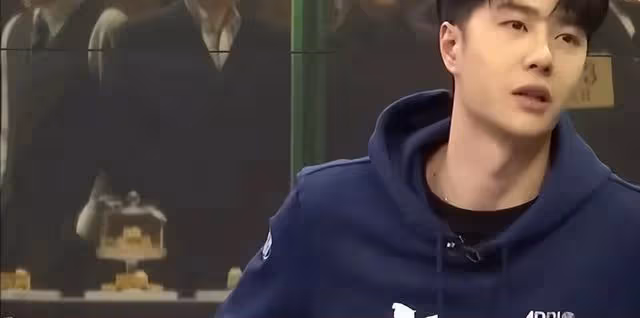 央媒公開諷刺文盲演員,王一博劉浩存趙露思中招,早該整頓了!