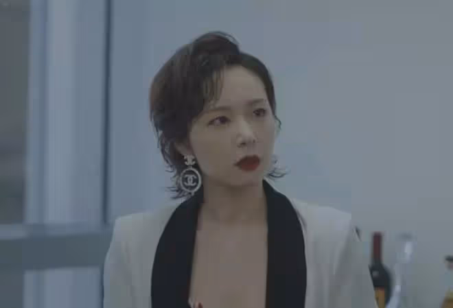 高葉：我有時會被張頌文老師嚇到，不為別的，更多的是因為演技