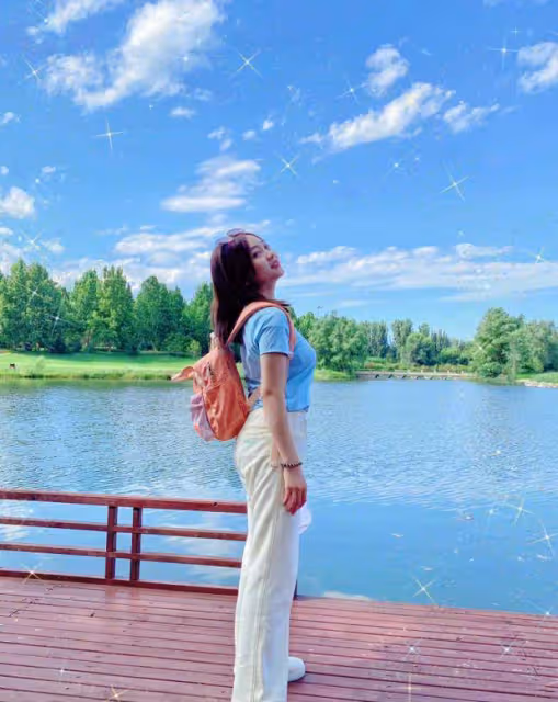 22歲童星林妙可曬禿頭照，頭頂頭髮少一大塊兒，在線發文求助網友