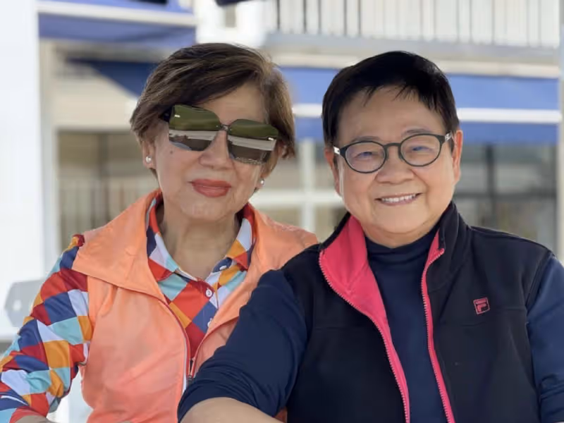 83歲邵氏女星回香港探親,約友人打高爾夫球,狀態年輕不像年過80