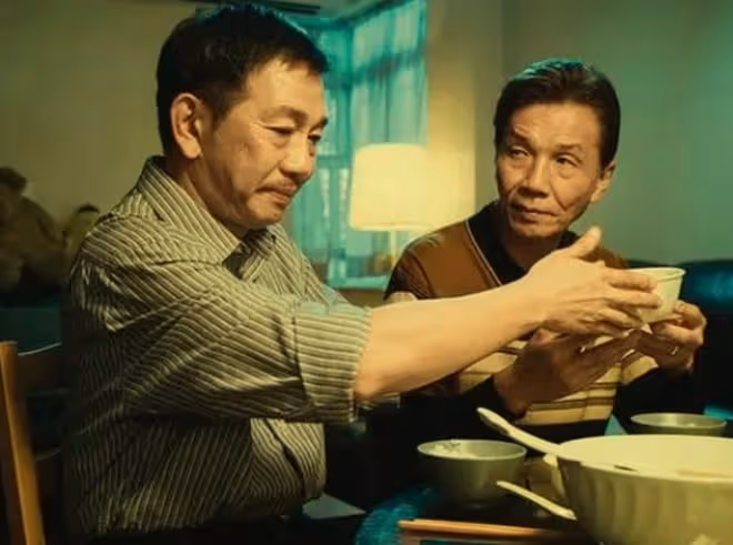 恭喜!香港知名男星迎娶66歲圈外女友,兩人交往30年一直未同居