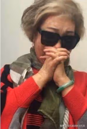20歲買下4套豪宅!資深歌后3婚3離晚年「靠吃餿飯充饑」 遭兒動手幾度想不開「現淚訴」:養兒不如養狗
