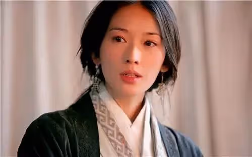 李念官宣懷三胎!走紅後嫁百億富商成贏家,疑整容大眼神似林志玲