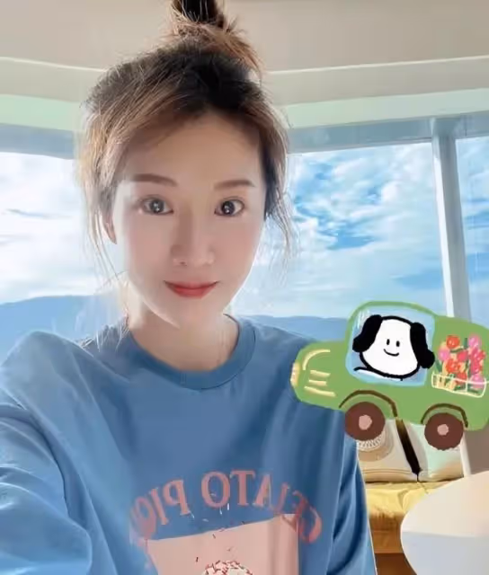 李念官宣懷三胎!走紅後嫁百億富商成贏家,疑整容大眼神似林志玲