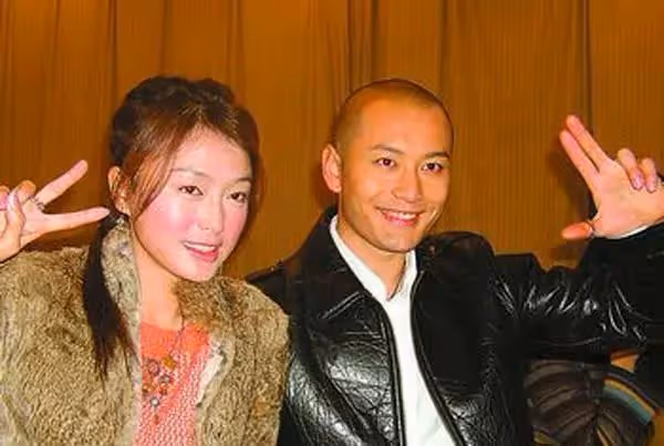 秦嵐魏大勛海南被偶遇!43歲狀態好似少女,幾段戀情坎坷充滿心酸