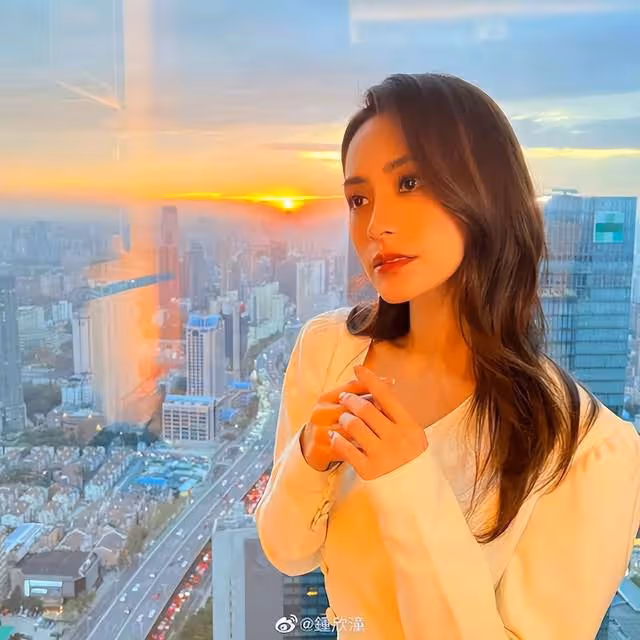 阿嬌社交平台大曬旅行照，美顏過度被網友吐槽失真：不美顏更美