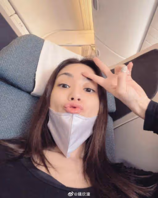 阿嬌社交平台大曬旅行照，美顏過度被網友吐槽失真：不美顏更美