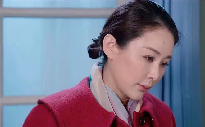 個個頂著一張「科技臉」，這5位整容女星，別出來侮辱觀眾了！
