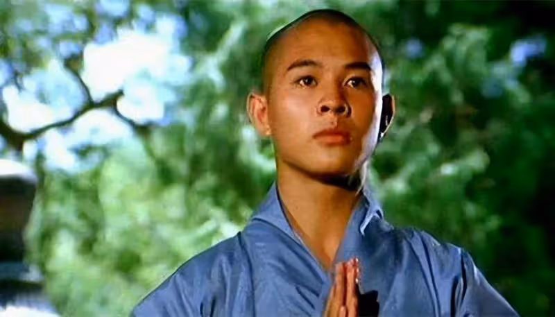 李連杰自曝信佛原因：無法滿足自己和家人的精神需求，內心很痛苦