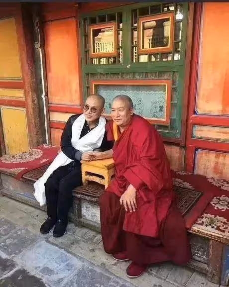 李連杰自曝信佛原因：無法滿足自己和家人的精神需求，內心很痛苦