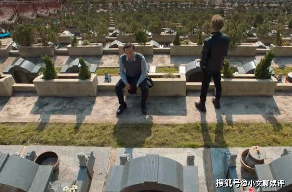 《狂飆》在白江波墓前的坦白,才知高啟強晚年酷愛破車的真相