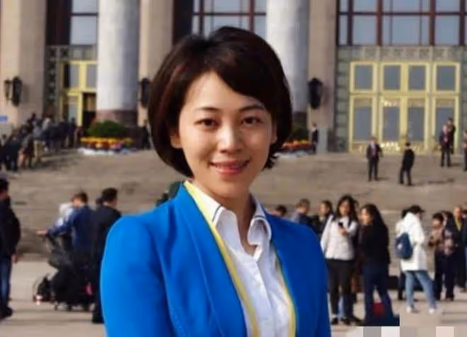 央視新聞女主播完成換代,劉妙然後勁乏力,勞春燕未來可期