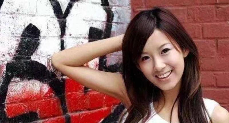 她曾比楊冪還紅,還被提名百花新人獎,今顏值下降到認不出