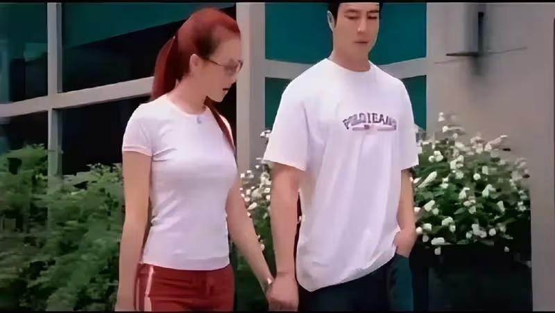 9年婚姻亮紅光燈，44歲李玟疑似離婚，美國富豪頻頻出軌?