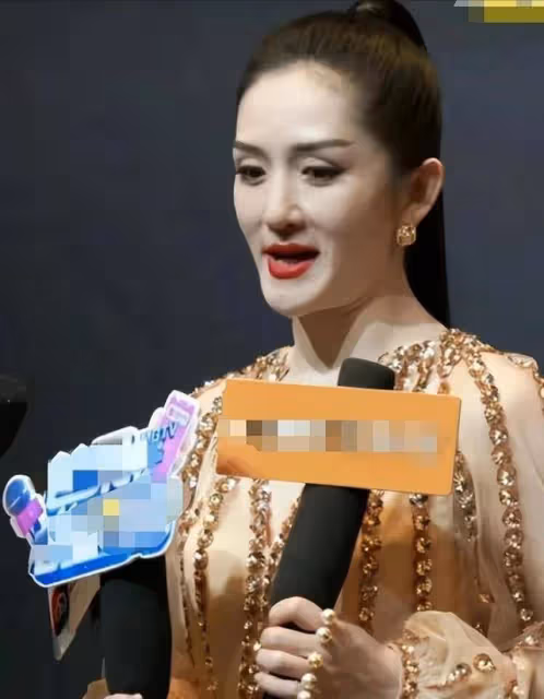 2023年女明星集體臉崩!劉詩詩大變樣,童謠被嘲小老太,楊紫老氣