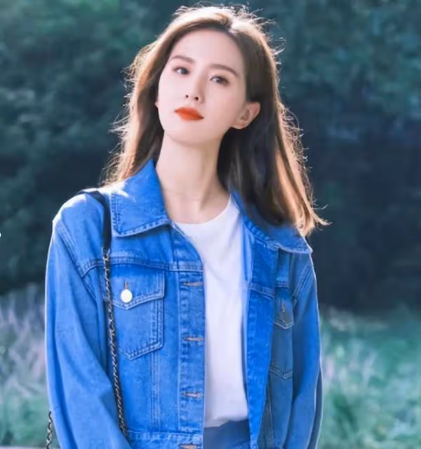 2023年女明星集體臉崩!劉詩詩大變樣,童謠被嘲小老太,楊紫老氣