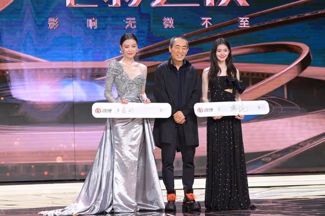央視怒批「絕望的文盲」,王一博、趙露思中槍,年輕頂流成重災區