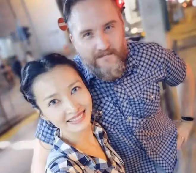 50歲TVB男星宣布2度離婚!稱可能是因經濟拮据被拋棄,痛哭一整晚