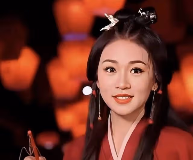 香港知名女星曬照被批面目全非!超重濾鏡太嚇人,網友直呼不敢認