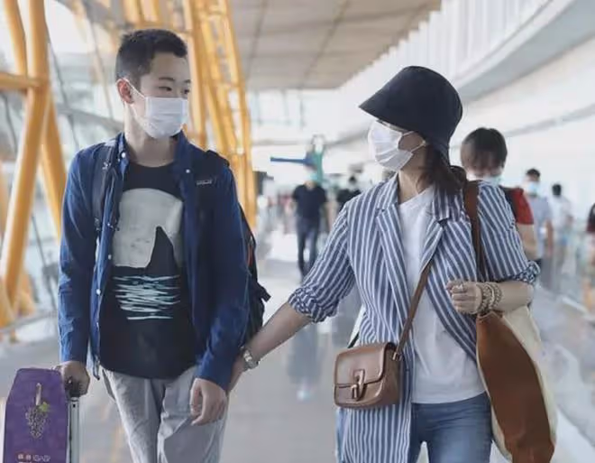 46歲海清患怪病,骨頭上長囊腫肌肉粘連,無藥可治恐將退出娛樂圈