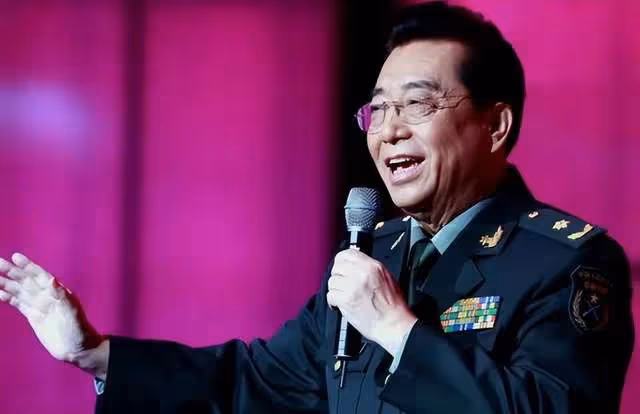 李雙江兒子李天一或將出獄,改名李冠豐,夫妻倆參加聚會心情好