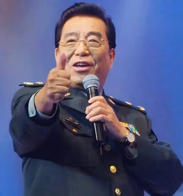 李雙江兒子李天一或將出獄,改名李冠豐,夫妻倆參加聚會心情好