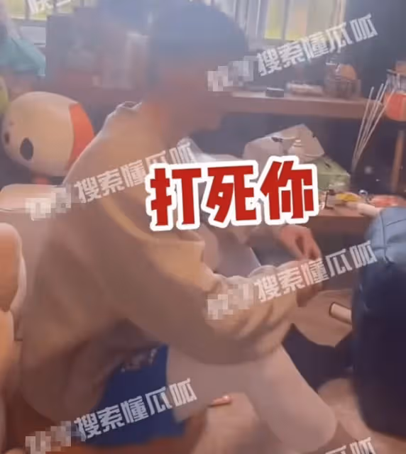 家暴男身份揭曉，何龍龍被曝劈腿約炮，遭抓包後拿掃把狠砸女友頭