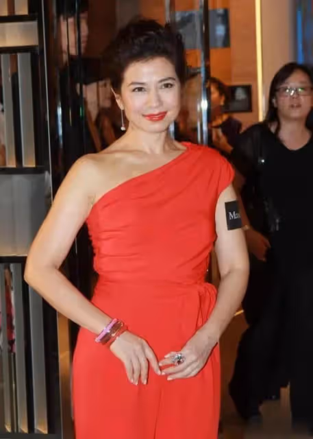 鍾楚紅陳慧琳李玟同框，明艷端莊相輔相成，三個女人造就視覺盛宴