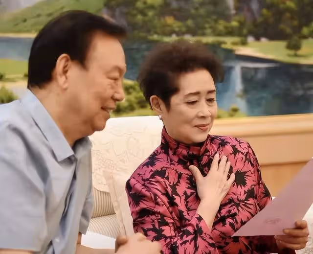 劉三姐黃婉秋病危留遺言，住進重症監護室已有12天