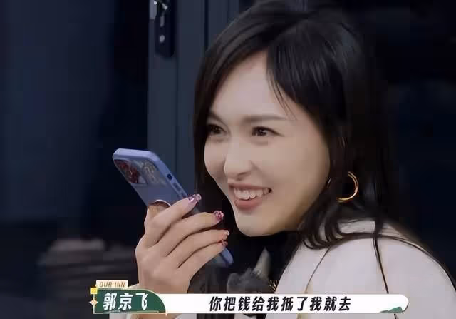 劉亦菲喊話唐嫣:為何不推薦我去《客棧》當嘉賓?唐嫣回復笑翻全場