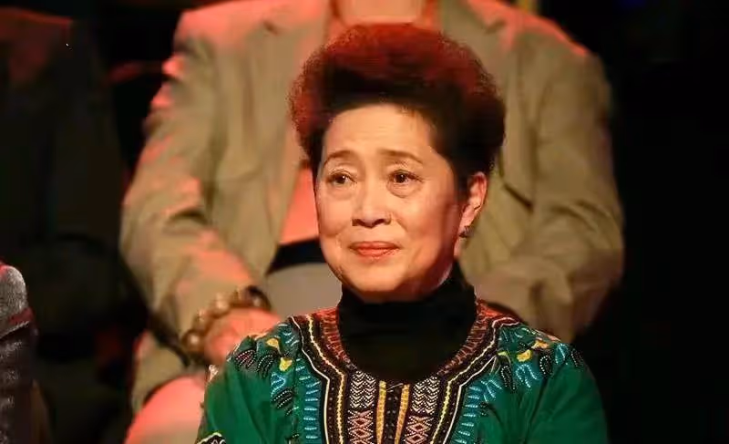 「劉三姐」黃婉秋病危昏迷,1月剛滿80歲,其丈夫透露正在搶救