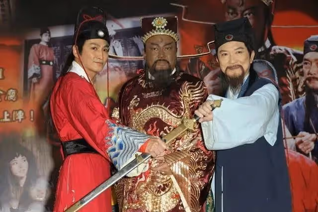 30年前,何家勁為「包青天」出頭遭封殺,今在惠州當老闆身價過億