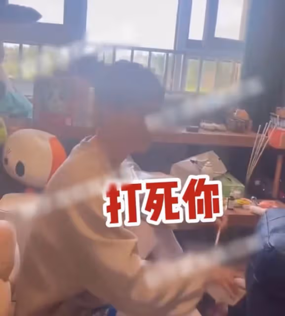 知名男星家暴出軌！吃軟飯、亂約、辱罵女友，當著鏡頭扇女友巴掌