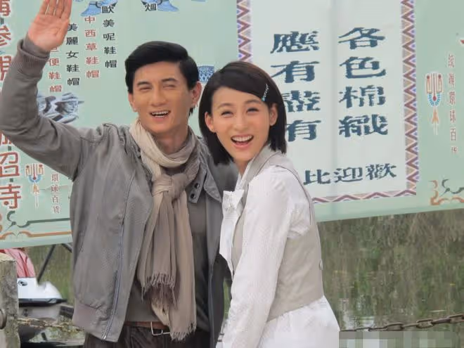 賈青疑和王麗坤老公戀愛過!親密床照曝光,還被疑曾與吳奇隆交往