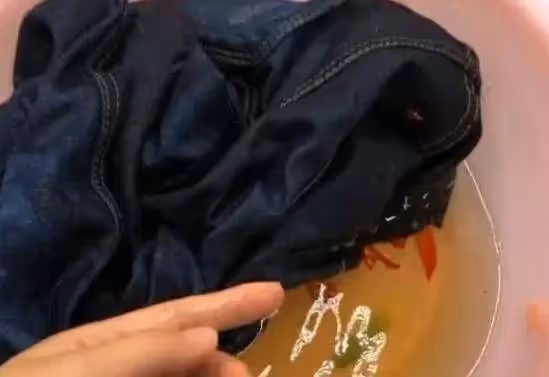 不穿的舊衣服,千萬不要亂送人,後悔現在才知道!