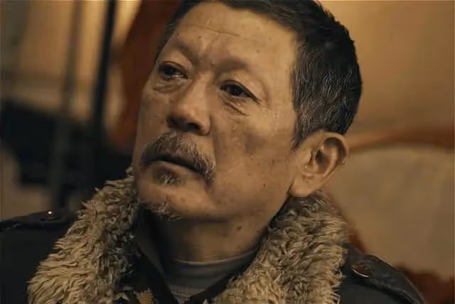 羅京民:演了半輩子配角50歲才出名,用一個獎盃打臉高片酬明星