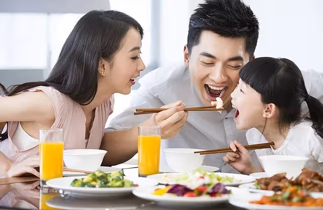 老弟買房我出25萬,老公罵我「扶弟魔」,凈身出戶也要離婚