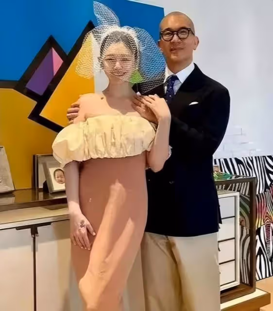 汪小菲大S口碑兩極分化:汪小菲剃頭幹事業,大S為具俊曄謠言奔波