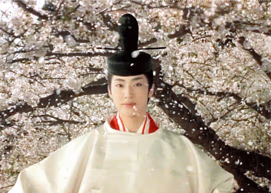 日本紅樓夢《源氏物語》為什麼要找個女人飾演光源氏
