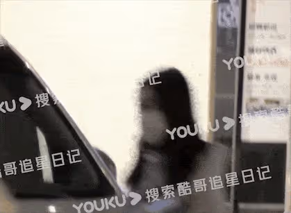 周冬雨與馬思純深夜約飯,小馬哥瘦身有成,小黃鴨戀愛後狀態佳