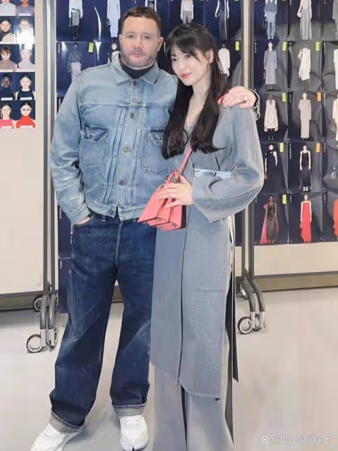 宋慧喬許光漢米蘭時裝周同框，美女帥哥超養眼，相差9歲完全看不出
