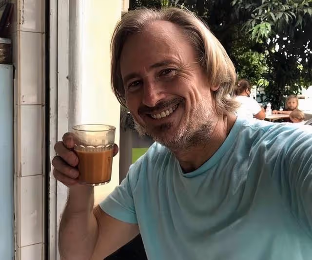 香港知名男星約滿離巢!患細胞癌借錢看病,欠債80萬靠救濟金生活