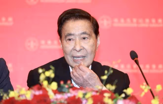 李嘉誠再登香港首富寶座,新世界鄭家純排第三,劉鑾雄排第8位