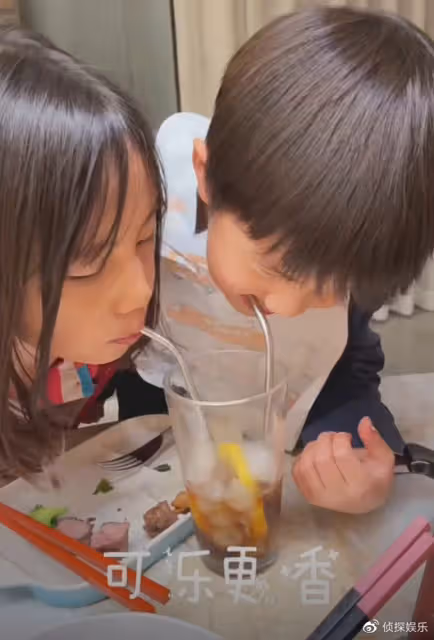孫莉曬一家五口幸福日常,多多淑女弟弟鬼馬,多妹濃妝卷髮超個性