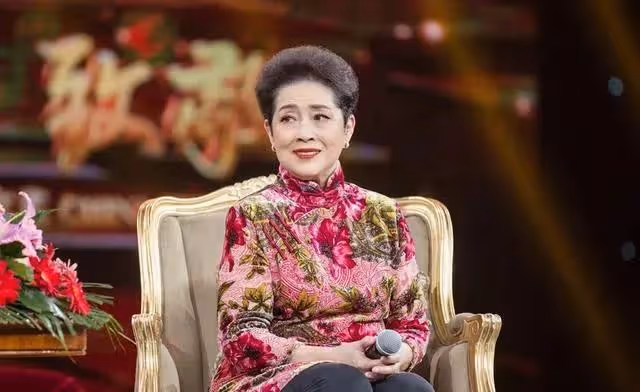 劉三姐黃婉秋病危,醫護人員折千紙鶴放音樂,享特殊照顧引發爭議